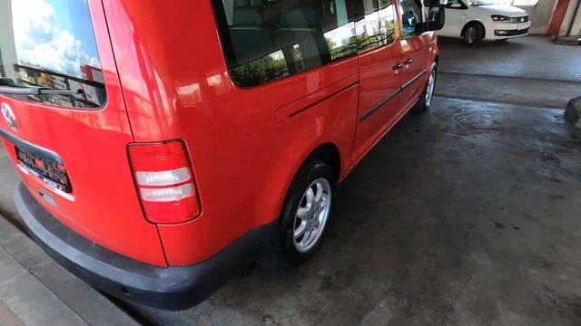 Volkswagen Caddy III Рестайлинг Maxi 1.2 MT (105 л.с.) 2012