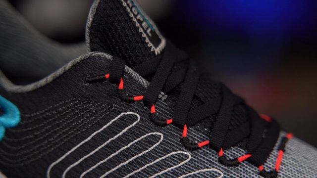 New Balance FuelCell Propel смотреть онлайн