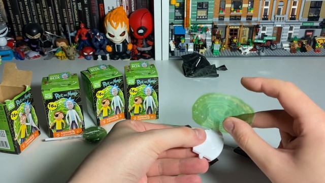 ПОЗОРНЫЕ РИК И МОРТИ В СВЕТ БОКСАХ смотреть онлайн