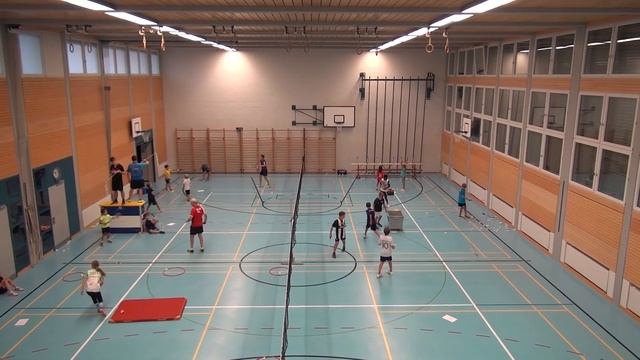 Trailer Kids Badminton смотреть онлайн