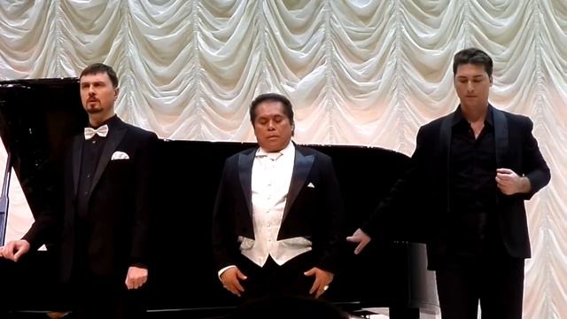 12. Три тенора.Памяти Карузо. You my love. Омск. смотреть онлайн