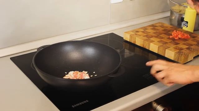 Паста с беконом смотреть онлайн