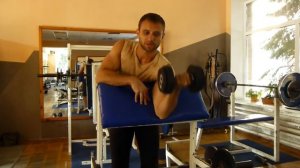 Скамья Скотта: качай БИЦЕПС!