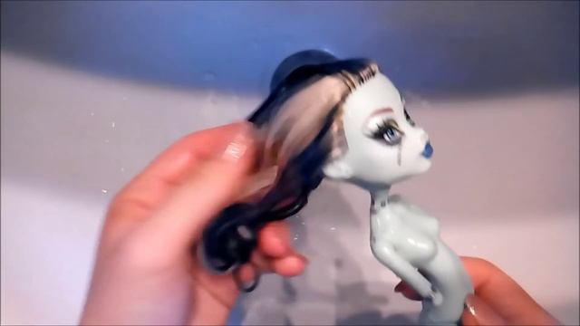 Как убрать жир с волос куклы ? смотреть онлайн