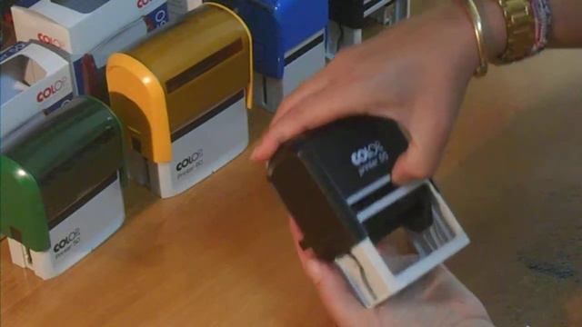 Comment changer votre encreur Colop Printer 55 смотреть онлайн