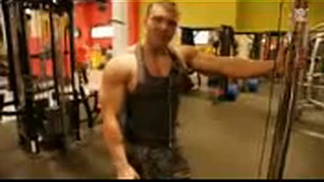 Тренировка рук  Трицепс и бицепс