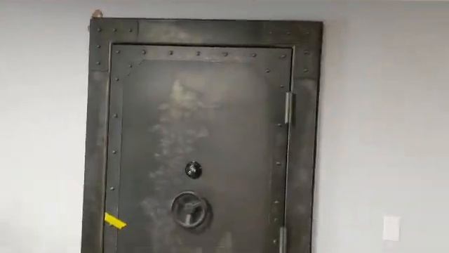 PANIC ROOM OPTION Vault Door Install-Rhino Ironworks смотреть онлайн