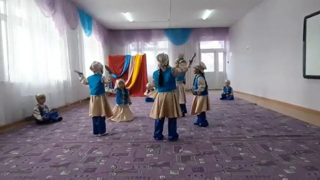 664 Воспитанники детского сада Золотинка Республика Бурятия Иволгинский район народный танец ЁХО смотреть онлайн