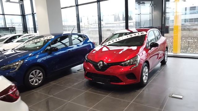 Ocak 2023 Renault Bayisine Gittik! İçerisi Clio Dolu Ama... смотреть онлайн