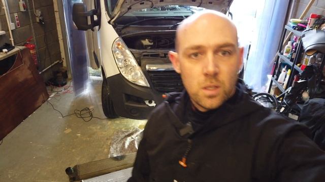 HOW TO Change a Vauxhall Movano, Renault Master Turbo Intercooler. смотреть онлайн