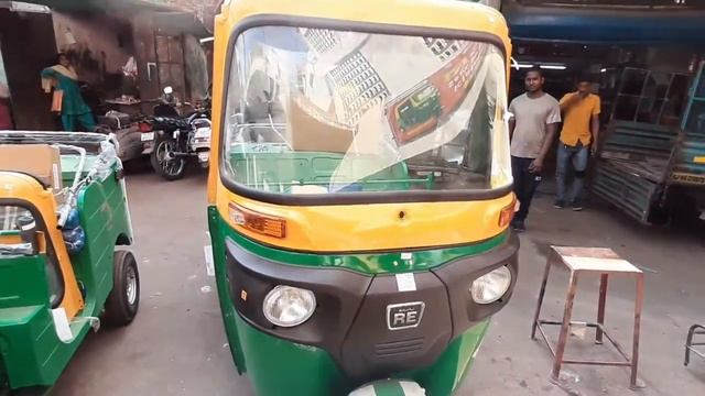 Мини обзор Моторикши в Индии, 2020 год, город Вадодара до COVID-19. смотреть онлайн