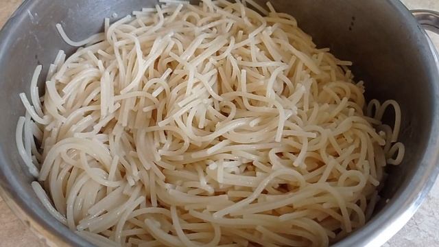 Макароны по-флотски с колбасой смотреть онлайн