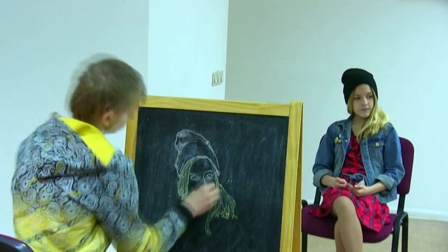 Как нарисовать портрет мелом за 3 минуты! смотреть онлайн