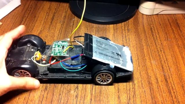 Аккумулятор для игрушечной машинки вместо батареек