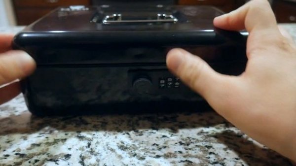 Protect Your Cash and Valuables With Falko Keyless Cash Box