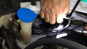 Replace head light Honda Insight 2010