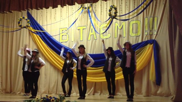 Бурлеск! Легкий танец)Крутой танец! смотреть онлайн