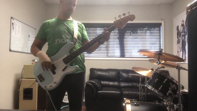 2020 Fender Custom Shop 62 Precision Bass смотреть онлайн