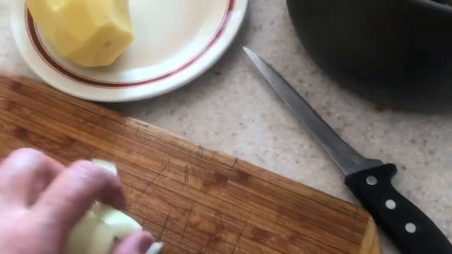 954. Готовим в мультиварке. Кролик тушенный с овощами. смотреть онлайн