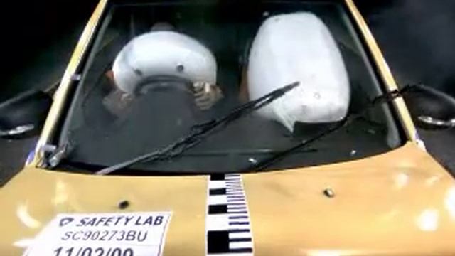 Proton Exora Crash Test (02) смотреть онлайн