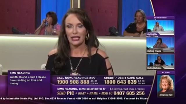 Psychic Show ft Amira's Love Oracle Cards смотреть онлайн