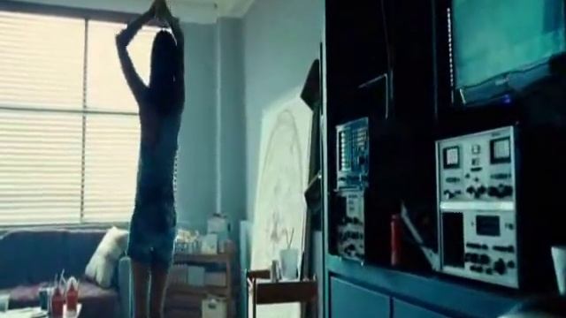Zoe Saldana Dance Scene From COLOMBIANA(2011) смотреть онлайн
