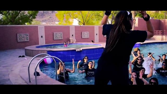 ....Aqua Zumba!A View To A Thrill#aquafit #training #weightloss #pool #swimming #pilates#subscribe