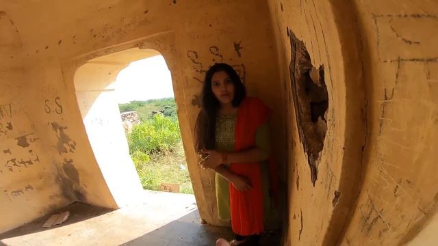 Escape Angry Brother | Parkour POV Chase | Parkour Escape | Indian Parkour | Flyingmeenaboi