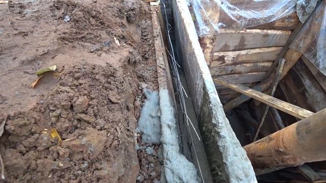 Заливали кессон не хватило цемента и чуть не утонули в грязи смотреть онлайн