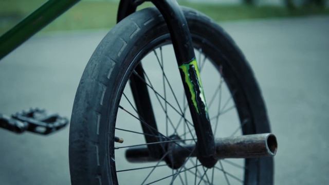 BMX rider (commercial) смотреть онлайн