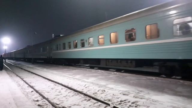 Поезд #351, поезд Оскемен-Алматы ТЭП33А-0033 смотреть онлайн