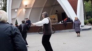 ТЫ НА ЗВОНКИ НЕ ОТВЕЧАЙ