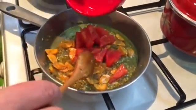 Çox ləzzətli ətsiz şorba. Qırmızı lobyadan ətsiz şorba. смотреть онлайн