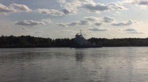 Омск. Сплав на лодке по реке Иртыш.