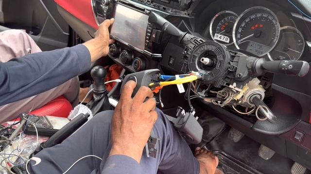 New Red Carbon Fiber Steering with multimedia buttons ( Corolla X ) смотреть онлайн