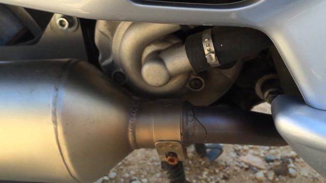 Cracked Leo Vince Exhaust Pipe On Vespa | Mitch's Scooter Stuff смотреть онлайн