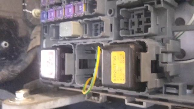 Diagnóstico camión NKR ll dtc P0685 смотреть онлайн