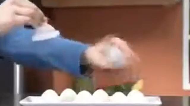 Форма для варки яиц без скорлупы - Супер Ко-Ко и Eggies смотреть онлайн