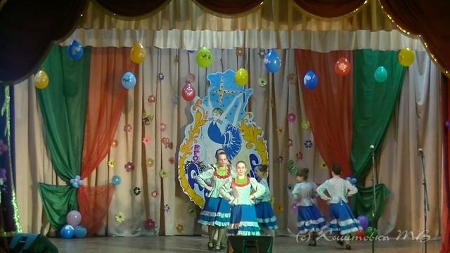 коллектив "Возрождение", танец "Казачка Варенька" смотреть онлайн