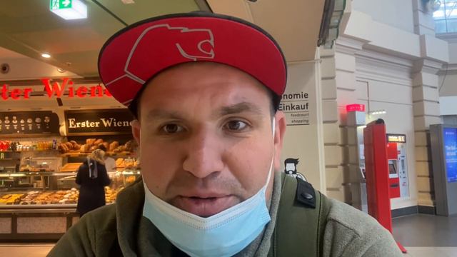По дороге домой сломался скоростной поезд. Что делать в данной ситуации? смотреть онлайн