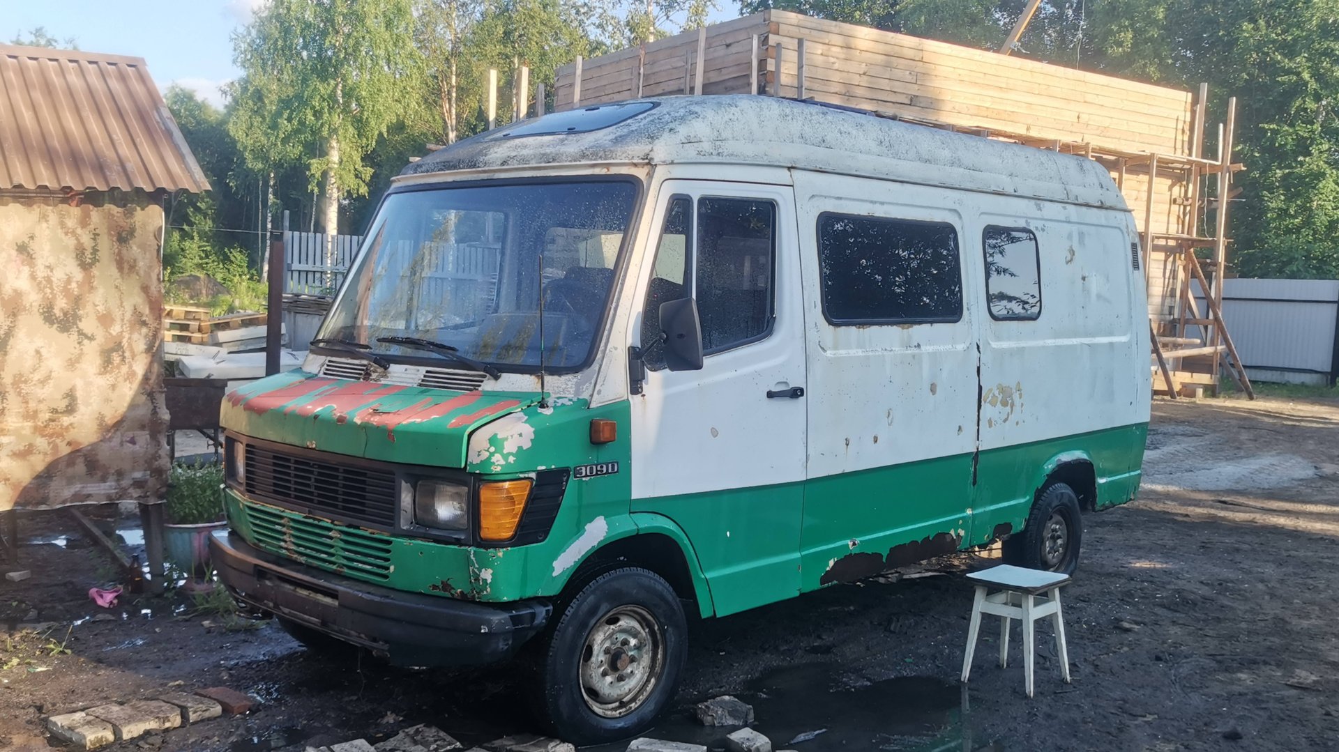 Мерседес т1