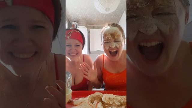 Игра колодец, ножницы, бумага в сочетании с едой смотреть онлайн