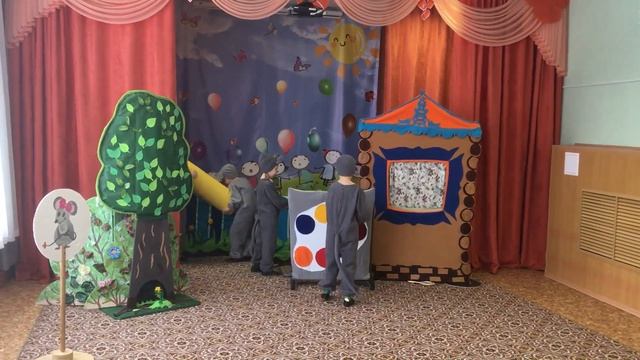 МБДОУ «ДСКВ № 82», спектакль «Васька Кот наоборот» смотреть онлайн