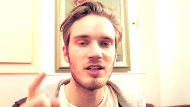 PewDiePie биография и СКОЛЬКО ЗАРАБАТЫВАЕТ PewDiePie