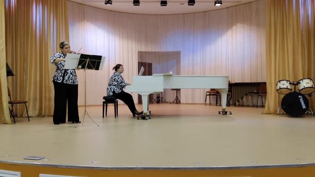 Э.Григ - Соната для скрипки и фортепиано 3, c-moll, 1 часть смотреть онлайн