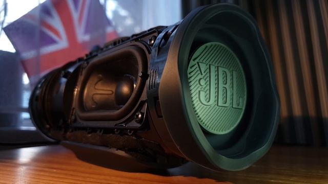 JBL charge 4 EXTREME LOW FREQUENCY MODE BASS TEST смотреть онлайн