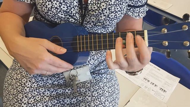 Next to Me - Ukulele смотреть онлайн