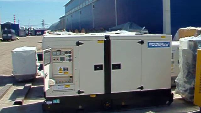 Дизель генератор в шумозащитном кожухе PowerLink GMP42PXS смотреть онлайн