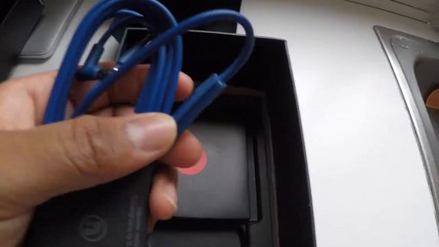 Beats Solo2 Wireless Blue Unboxing -- En Español !! смотреть онлайн