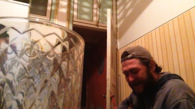 НА ЗЕМЛЕ И НА ЛУНЕ (Я и Боря на кухне) смотреть онлайн